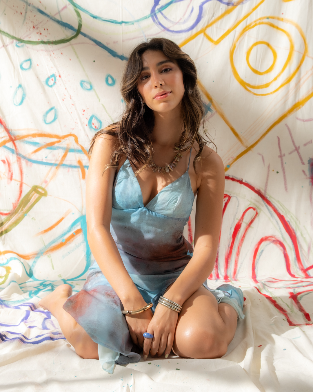 Sentirse lejos es delirante, Sofía Zavala presenta “Delirio”