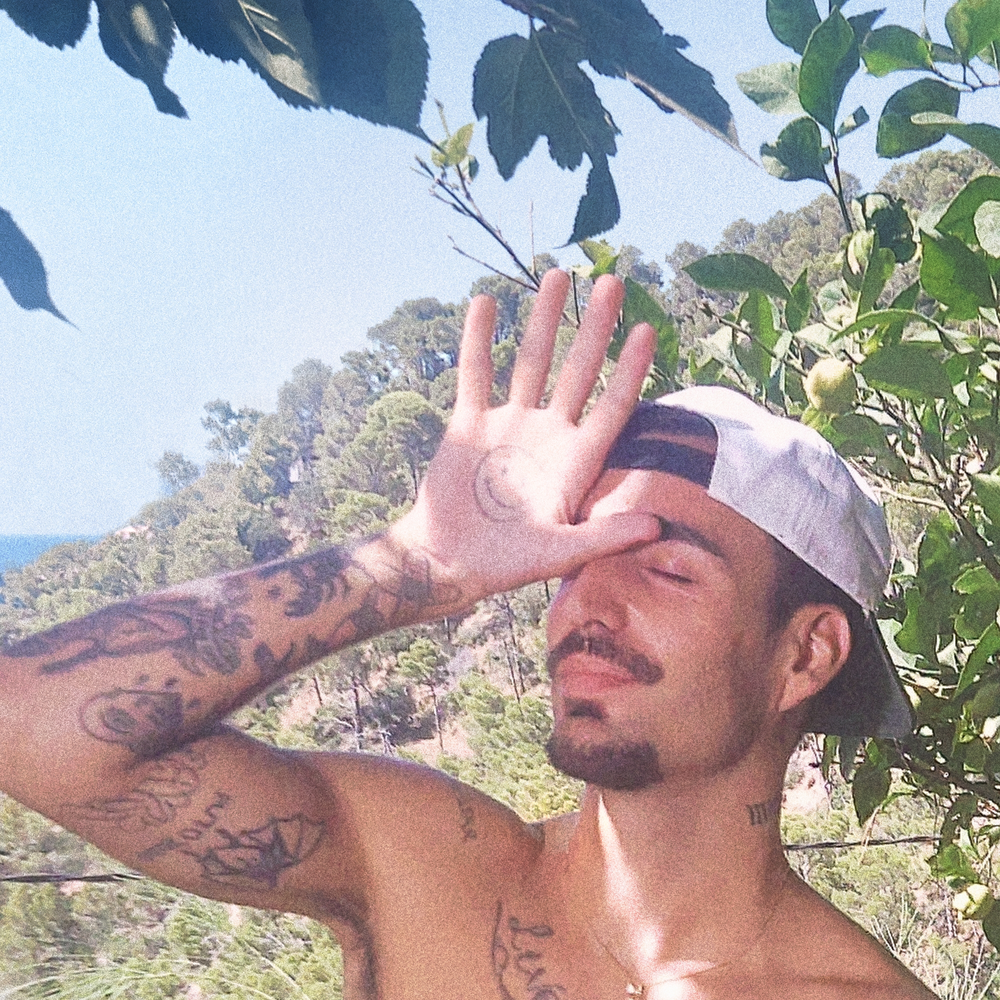 Rels B culmina un año histórico con un nuevo álbum, 'fill de la mar (2026)'