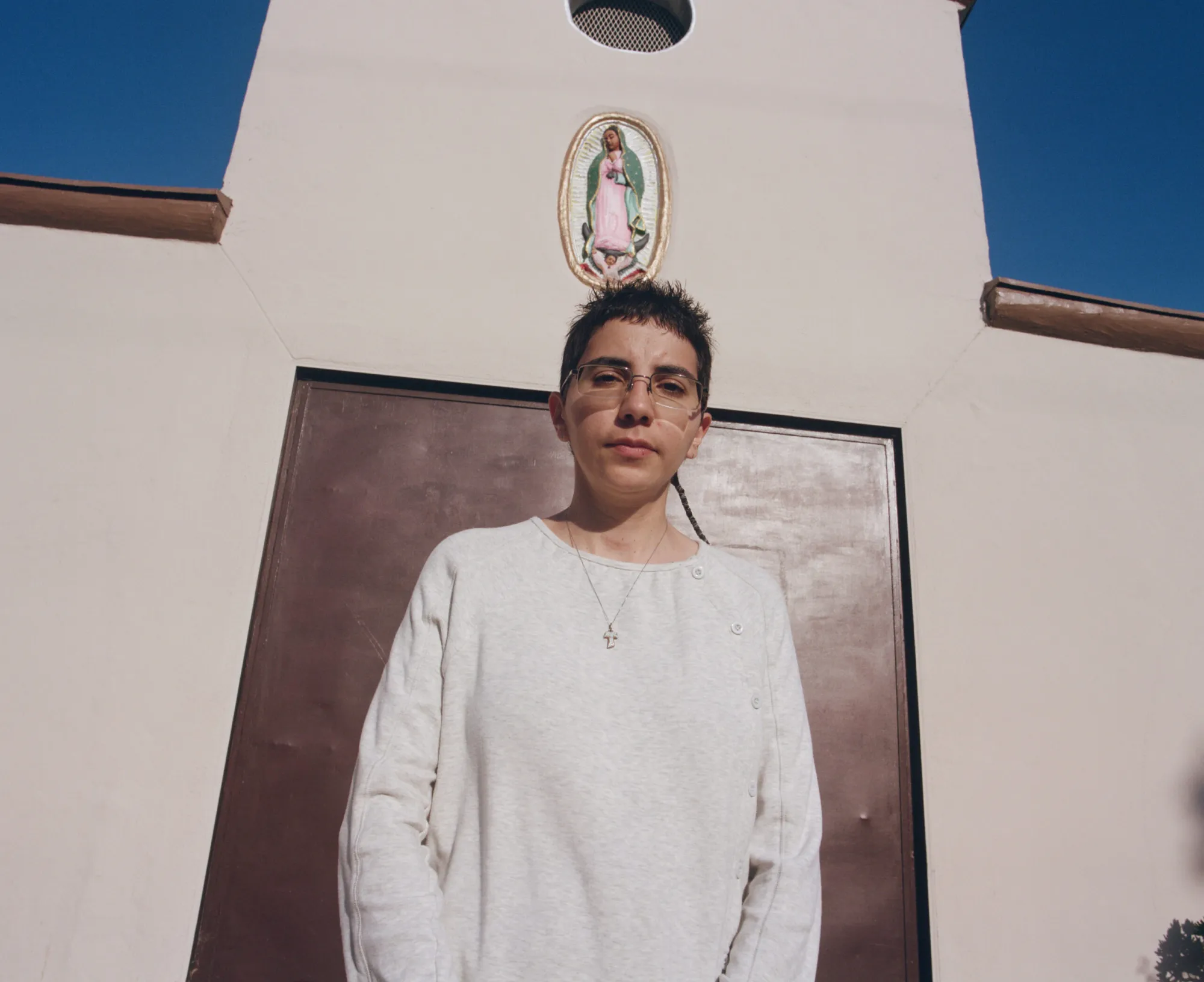 St. Panther OUT ON THE CORNER, artista de soul chicano del East Side de Los Ángeles